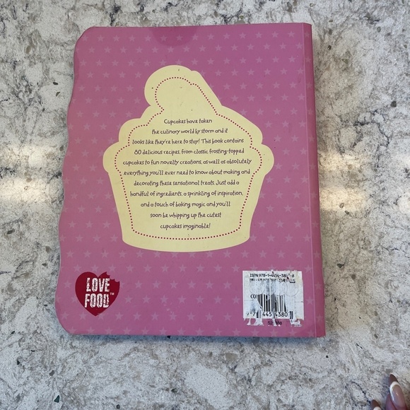 paperback - the cupcake ` - Picture 2 of 7